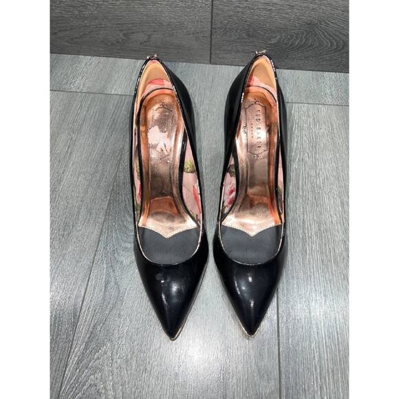 Ted Baker Patent Leather Pumps shoes Sz 38.5 black w/details S000111 - Picture 5 of 12